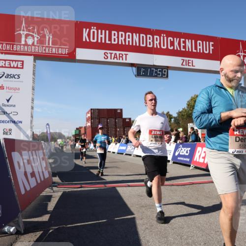 03.10.2025 - Köhlbrandbrückenlauf Lena Gebhardt http://msf.ph/oto/9042084 03.10.2025 13:17:59 Ziel 4333, 4366, 4682, 4829, 4950, 5129, 6153, 6435, 6633, 6634 meine-sportfotos.de