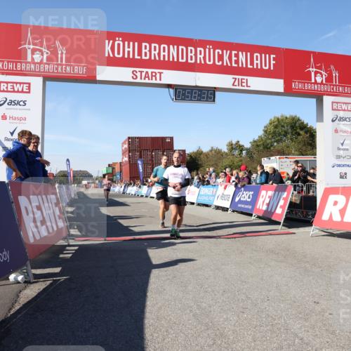 03.10.2025 - Köhlbrandbrückenlauf Lena Gebhardt http://msf.ph/oto/9042111 03.10.2025 12:58:35 Ziel 4084, 4148, 4241, 5706, 5775, 6617, 6741 meine-sportfotos.de