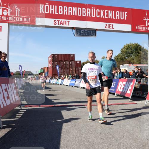 03.10.2025 - Köhlbrandbrückenlauf Lena Gebhardt http://msf.ph/oto/9042165 03.10.2025 12:58:36 Ziel 4084, 4148, 4241, 5706, 5775, 6617 meine-sportfotos.de