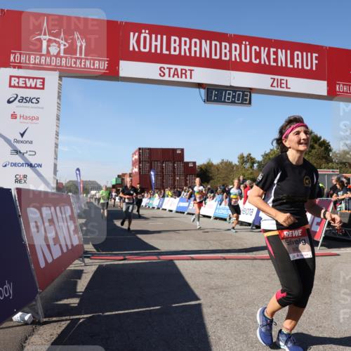03.10.2025 - Köhlbrandbrückenlauf Lena Gebhardt http://msf.ph/oto/9042184 03.10.2025 13:18:04 Ziel 4333, 4366, 4620, 4661, 4682, 4950, 5129, 5209, 6153, 6326, 6435, 6633, 6634 meine-sportfotos.de