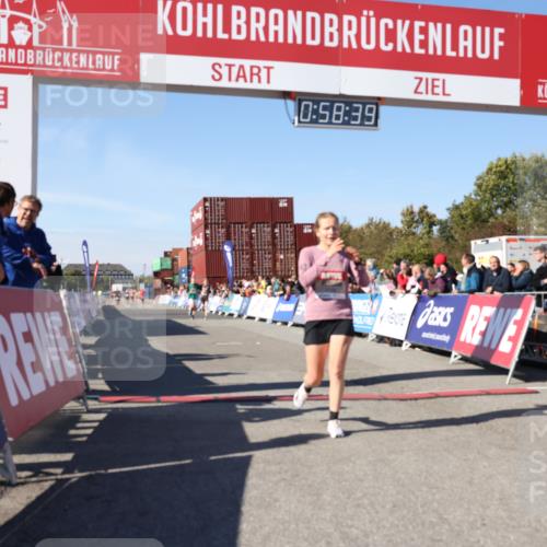 03.10.2025 - Köhlbrandbrückenlauf Lena Gebhardt http://msf.ph/oto/9042247 03.10.2025 12:58:40 Ziel 4084, 4148, 4241, 5706, 5824, 6167 meine-sportfotos.de