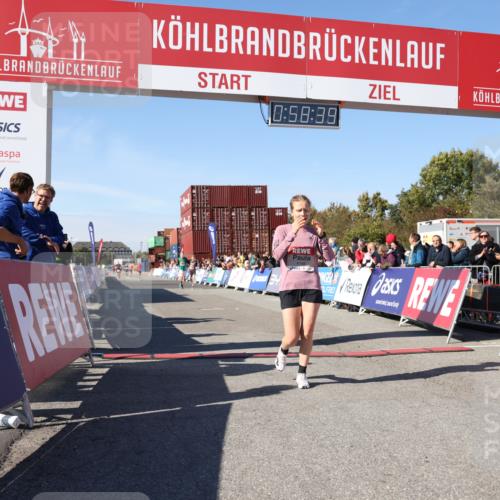 03.10.2025 - Köhlbrandbrückenlauf Lena Gebhardt http://msf.ph/oto/9042256 03.10.2025 12:58:40 Ziel 4084, 4148, 4241, 5706, 5824, 6167 meine-sportfotos.de