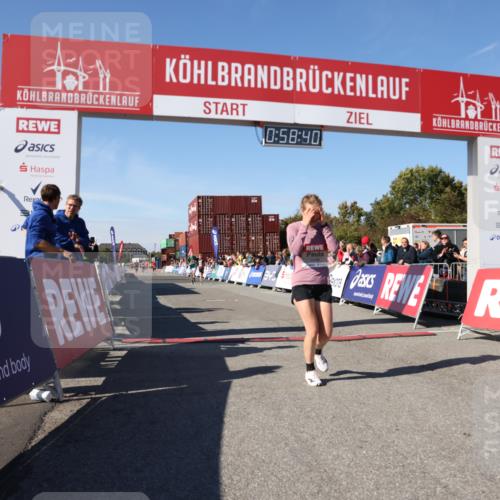 03.10.2025 - Köhlbrandbrückenlauf Lena Gebhardt http://msf.ph/oto/9042270 03.10.2025 12:58:40 Ziel 4084, 4148, 4241, 5706, 5824, 6167 meine-sportfotos.de