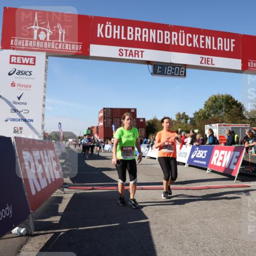 03.10.2025 - Köhlbrandbrückenlauf Lena Gebhardt http://msf.ph/oto/9042300 03.10.2025 13:18:08 Ziel 4333, 4366, 4472, 4473, 4620, 4661, 4682, 4950, 5209, 5454, 6310, 6326, 6633, 6634 meine-sportfotos.de