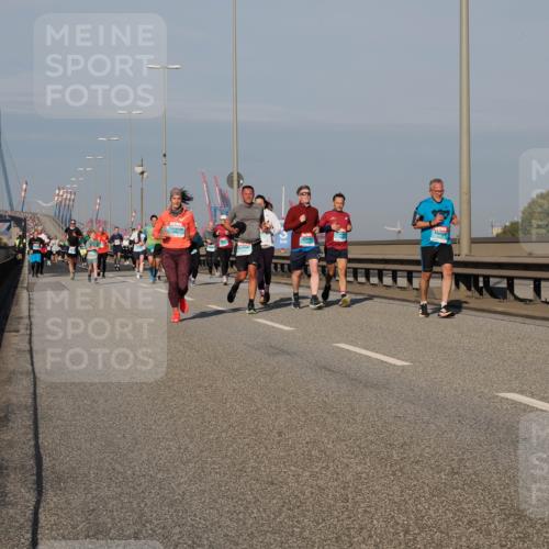 03.10.2025 - Köhlbrandbrückenlauf Fabian Wolf http://msf.ph/oto/9042376 03.10.2025 09:55:54 Position 3  meine-sportfotos.de
