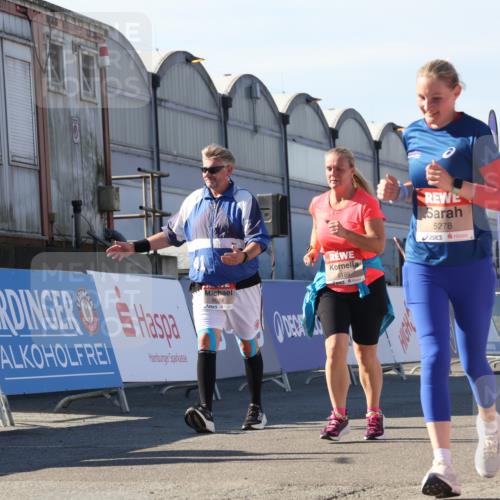 03.10.2025 - Köhlbrandbrückenlauf Luisa Fischer http://msf.ph/oto/9042380 03.10.2025 13:36:32 Ziel 4735, 5199, 5278, 6003, 6004, 6023 meine-sportfotos.de