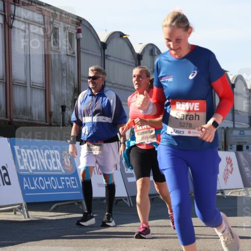 03.10.2025 - Köhlbrandbrückenlauf Luisa Fischer http://msf.ph/oto/9042389 03.10.2025 13:36:33 Ziel 4735, 5199, 5278, 5585, 6003, 6004, 6023, 6825 meine-sportfotos.de