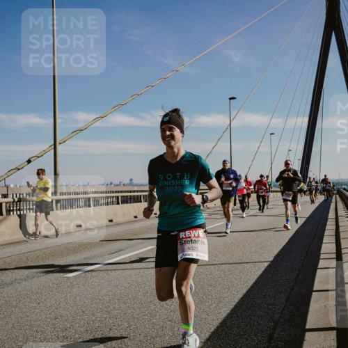 03.10.2025 - Köhlbrandbrückenlauf Michael Burmester http://msf.ph/oto/9042431 03.10.2025 12:23:45 Position 1 2025, 4025 meine-sportfotos.de