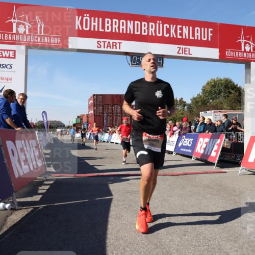 03.10.2025 - Köhlbrandbrückenlauf Lena Gebhardt http://msf.ph/oto/9042457 03.10.2025 12:58:54 Ziel 4126, 4368, 5824, 5955, 6167, 6611, 6674 meine-sportfotos.de