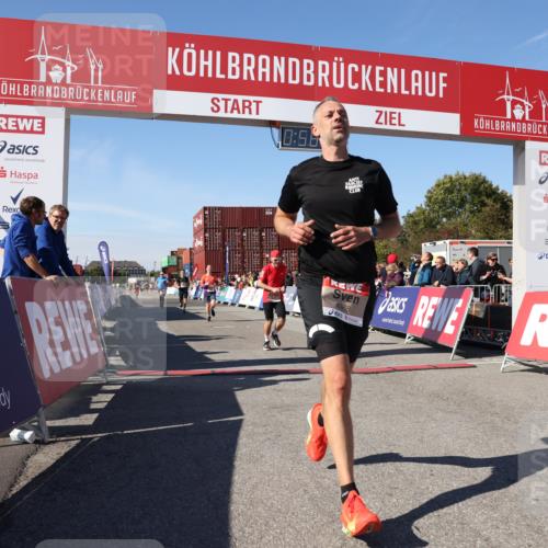 03.10.2025 - Köhlbrandbrückenlauf Lena Gebhardt http://msf.ph/oto/9042472 03.10.2025 12:58:54 Ziel 4126, 4368, 5824, 5955, 6167, 6611, 6674 meine-sportfotos.de