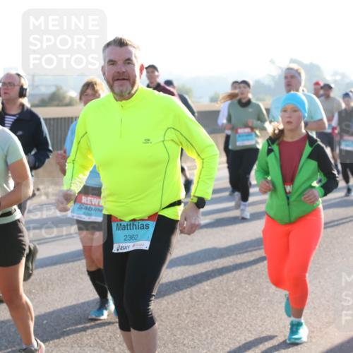 03.10.2025 - Köhlbrandbrückenlauf Lena Gebhardt http://msf.ph/oto/9042482 03.10.2025 09:26:06 Position 1 2362 meine-sportfotos.de