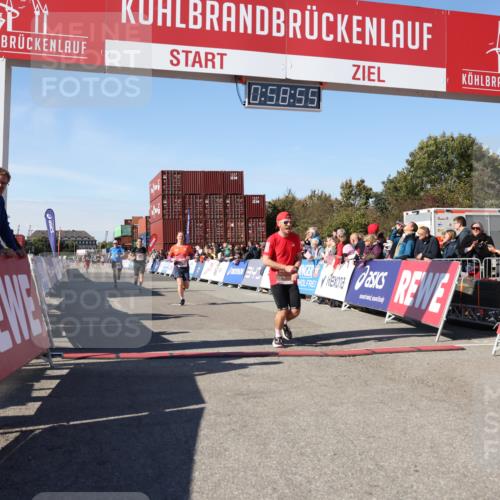 03.10.2025 - Köhlbrandbrückenlauf Lena Gebhardt http://msf.ph/oto/9042490 03.10.2025 12:58:55 Ziel 4126, 4368, 5824, 5955, 6167, 6611, 6674 meine-sportfotos.de