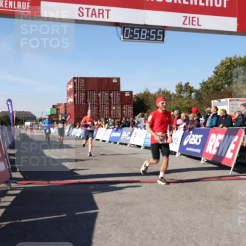 03.10.2025 - Köhlbrandbrückenlauf Lena Gebhardt http://msf.ph/oto/9042503 03.10.2025 12:58:55 Ziel 4126, 4368, 5824, 5955, 6167, 6611, 6674 meine-sportfotos.de