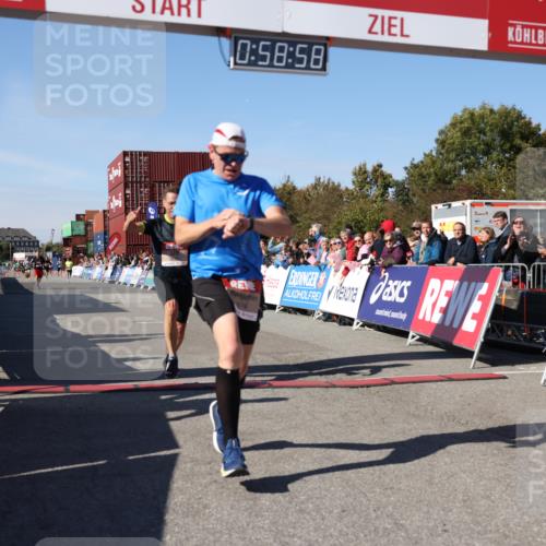 03.10.2025 - Köhlbrandbrückenlauf Lena Gebhardt http://msf.ph/oto/9042528 03.10.2025 12:58:58 Ziel 4126, 4368, 5955, 6611, 6674 meine-sportfotos.de