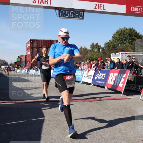 03.10.2025 - Köhlbrandbrückenlauf Lena Gebhardt http://msf.ph/oto/9042539 03.10.2025 12:58:58 Ziel 4126, 4368, 5955, 6611, 6674 meine-sportfotos.de