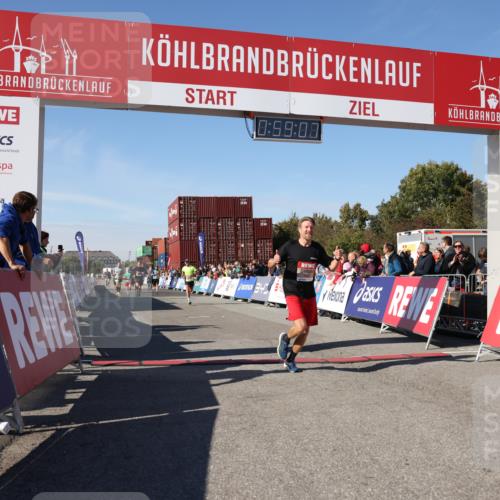 03.10.2025 - Köhlbrandbrückenlauf Lena Gebhardt http://msf.ph/oto/9042595 03.10.2025 12:59:07 Ziel 4126, 4164, 5967, 6036, 6329, 6390, 6478, 6493, 6674 meine-sportfotos.de