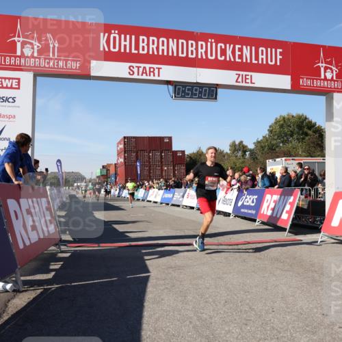 03.10.2025 - Köhlbrandbrückenlauf Lena Gebhardt http://msf.ph/oto/9042599 03.10.2025 12:59:07 Ziel 4126, 4164, 5967, 6036, 6329, 6390, 6478, 6493, 6674 meine-sportfotos.de
