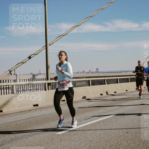03.10.2025 - Köhlbrandbrückenlauf Michael Burmester http://msf.ph/oto/9042633 03.10.2025 12:24:01 Position 1 4788 meine-sportfotos.de