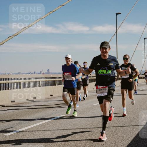 03.10.2025 - Köhlbrandbrückenlauf Michael Burmester http://msf.ph/oto/9042638 03.10.2025 12:24:02 Position 1 6461 meine-sportfotos.de