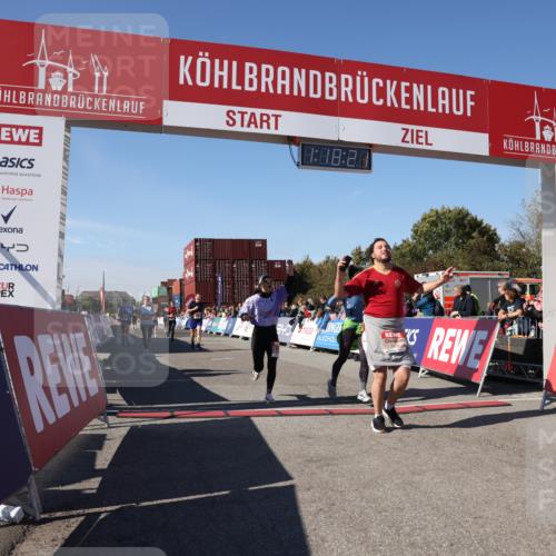 03.10.2025 - Köhlbrandbrückenlauf Lena Gebhardt http://msf.ph/oto/9042651 03.10.2025 13:18:22 Ziel 4280, 4341, 4472, 4473, 4560, 4581, 4600, 4760, 5192, 5379, 5440, 5454, 5691, 5722, 5816, 6001, 6310 meine-sportfotos.de