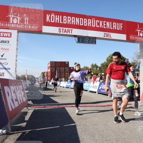 03.10.2025 - Köhlbrandbrückenlauf Lena Gebhardt http://msf.ph/oto/9042669 03.10.2025 13:18:23 Ziel 4280, 4341, 4560, 4581, 4600, 4760, 4819, 4882, 5192, 5379, 5440, 5691, 5722, 5816, 6001 meine-sportfotos.de