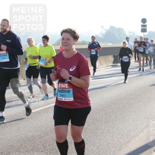 03.10.2025 - Köhlbrandbrückenlauf Lena Gebhardt http://msf.ph/oto/9042689 03.10.2025 09:26:12 Position 1 2838, 36, 3663 meine-sportfotos.de