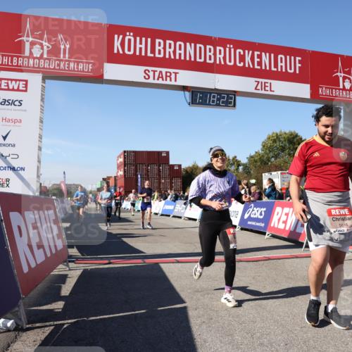 03.10.2025 - Köhlbrandbrückenlauf Lena Gebhardt http://msf.ph/oto/9042690 03.10.2025 13:18:23 Ziel 4280, 4341, 4560, 4581, 4600, 4760, 4819, 4882, 5192, 5379, 5440, 5691, 5722, 5816, 6001 meine-sportfotos.de