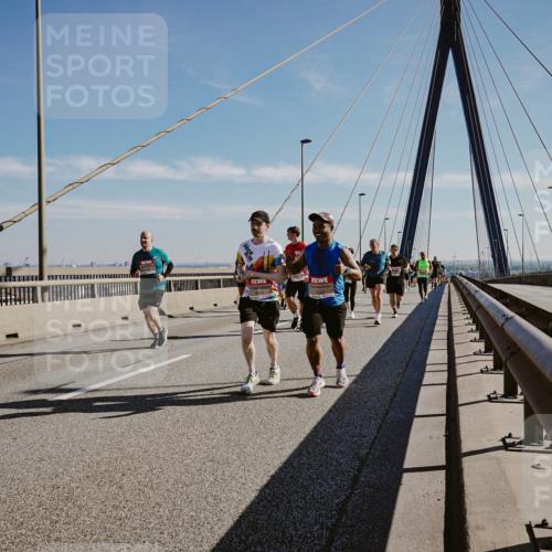 03.10.2025 - Köhlbrandbrückenlauf Michael Burmester http://msf.ph/oto/9042745 03.10.2025 12:24:09 Position 1  meine-sportfotos.de