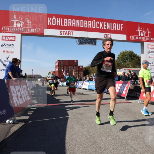 03.10.2025 - Köhlbrandbrückenlauf Lena Gebhardt http://msf.ph/oto/9042762 03.10.2025 12:59:13 Ziel 4164, 4226, 4371, 4441, 5967, 6036, 6154, 6329, 6390, 6391, 6478, 6484, 6493 meine-sportfotos.de