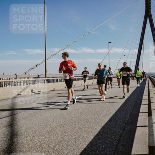 03.10.2025 - Köhlbrandbrückenlauf Michael Burmester http://msf.ph/oto/9042780 03.10.2025 12:24:11 Position 1  meine-sportfotos.de
