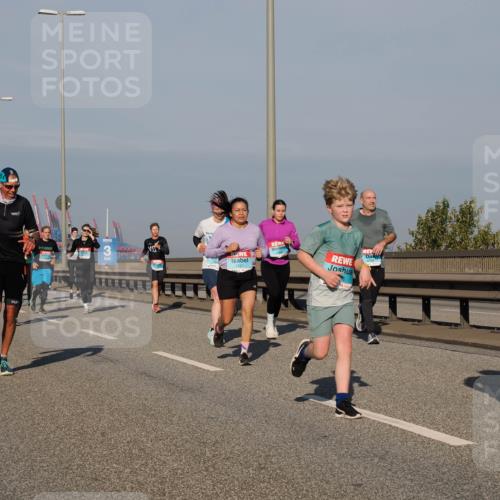 03.10.2025 - Köhlbrandbrückenlauf Fabian Wolf http://msf.ph/oto/9042783 03.10.2025 09:56:07 Position 3 3, 1362 meine-sportfotos.de