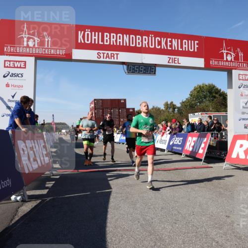 03.10.2025 - Köhlbrandbrückenlauf Lena Gebhardt http://msf.ph/oto/9042784 03.10.2025 12:59:14 Ziel 4164, 4226, 4371, 4441, 5967, 6036, 6154, 6329, 6390, 6391, 6478, 6484, 6493, 6609 meine-sportfotos.de
