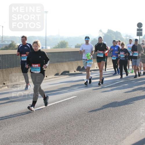 03.10.2025 - Köhlbrandbrückenlauf Lena Gebhardt http://msf.ph/oto/9042791 03.10.2025 09:26:15 Position 1  meine-sportfotos.de