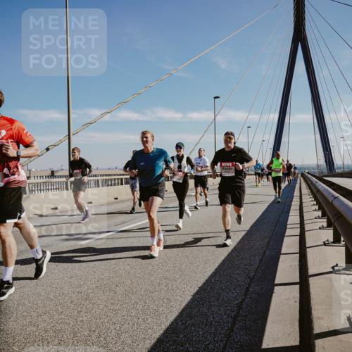03.10.2025 - Köhlbrandbrückenlauf Michael Burmester http://msf.ph/oto/9042796 03.10.2025 12:24:11 Position 1 6724 meine-sportfotos.de