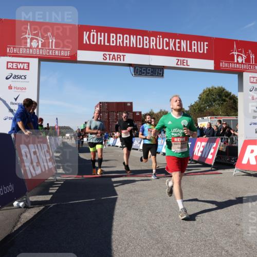 03.10.2025 - Köhlbrandbrückenlauf Lena Gebhardt http://msf.ph/oto/9042802 03.10.2025 12:59:14 Ziel 4164, 4226, 4371, 4441, 5967, 6036, 6154, 6329, 6390, 6391, 6478, 6484, 6493, 6609 meine-sportfotos.de