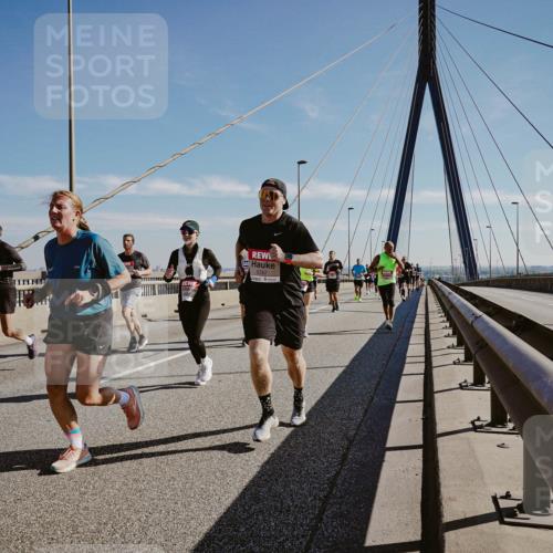 03.10.2025 - Köhlbrandbrückenlauf Michael Burmester http://msf.ph/oto/9042807 03.10.2025 12:24:12 Position 1 5747 meine-sportfotos.de