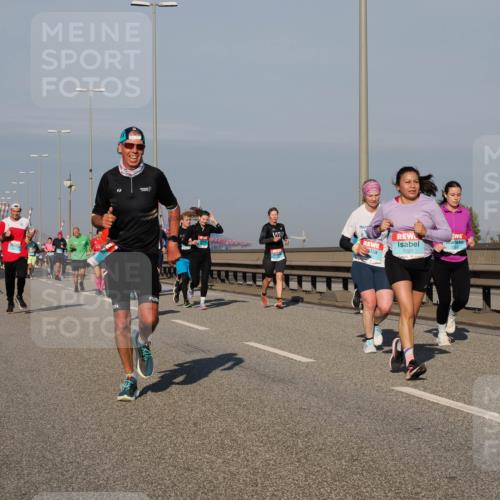03.10.2025 - Köhlbrandbrückenlauf Fabian Wolf http://msf.ph/oto/9042822 03.10.2025 09:56:08 Position 3 1521, 2799 meine-sportfotos.de