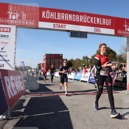 03.10.2025 - Köhlbrandbrückenlauf Lena Gebhardt http://msf.ph/oto/9042830 03.10.2025 13:18:28 Ziel 4154, 4280, 4341, 4560, 4760, 4819, 4826, 4882, 5178, 5192, 5379, 5440, 5691, 5722, 5816, 6084, 6700 meine-sportfotos.de