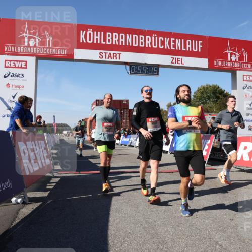 03.10.2025 - Köhlbrandbrückenlauf Lena Gebhardt http://msf.ph/oto/9042838 03.10.2025 12:59:15 Ziel 4164, 4226, 4371, 4441, 5967, 6036, 6154, 6329, 6390, 6391, 6478, 6484, 6493, 6609 meine-sportfotos.de