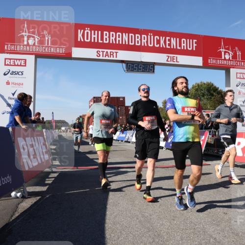 03.10.2025 - Köhlbrandbrückenlauf Lena Gebhardt http://msf.ph/oto/9042848 03.10.2025 12:59:15 Ziel 4164, 4226, 4371, 4441, 5967, 6036, 6154, 6329, 6390, 6391, 6478, 6484, 6493, 6609 meine-sportfotos.de