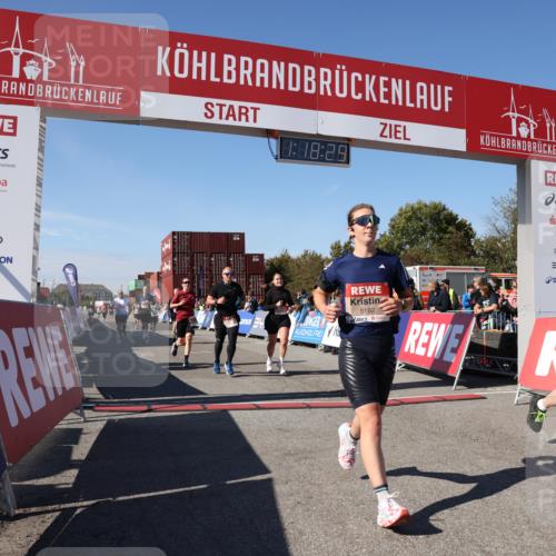 03.10.2025 - Köhlbrandbrückenlauf Lena Gebhardt http://msf.ph/oto/9042854 03.10.2025 13:18:29 Ziel 4154, 4280, 4341, 4560, 4760, 4819, 4826, 4882, 5178, 5192, 5379, 5440, 5722, 5816, 6084, 6700 meine-sportfotos.de