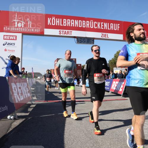 03.10.2025 - Köhlbrandbrückenlauf Lena Gebhardt http://msf.ph/oto/9042862 03.10.2025 12:59:16 Ziel 4108, 4164, 4226, 4371, 4441, 5967, 6036, 6154, 6329, 6390, 6391, 6478, 6484, 6493, 6609 meine-sportfotos.de