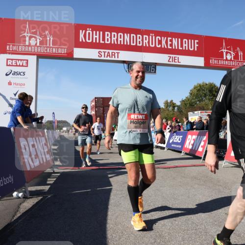 03.10.2025 - Köhlbrandbrückenlauf Lena Gebhardt http://msf.ph/oto/9042896 03.10.2025 12:59:17 Ziel 4108, 4164, 4226, 4371, 4441, 4940, 5967, 6036, 6154, 6390, 6391, 6478, 6484, 6493, 6609 meine-sportfotos.de