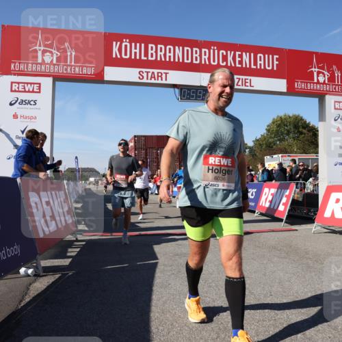 03.10.2025 - Köhlbrandbrückenlauf Lena Gebhardt http://msf.ph/oto/9042905 03.10.2025 12:59:17 Ziel 4108, 4164, 4226, 4371, 4441, 4940, 5967, 6036, 6154, 6390, 6391, 6478, 6484, 6493, 6609 meine-sportfotos.de