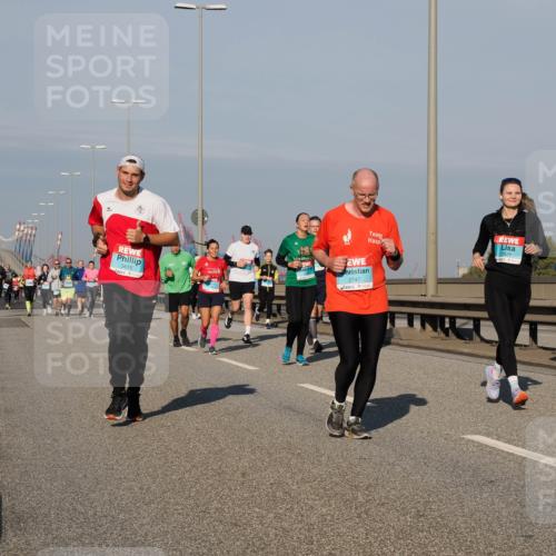 03.10.2025 - Köhlbrandbrückenlauf Fabian Wolf http://msf.ph/oto/9042921 03.10.2025 09:56:12 Position 3 3615, 13, 2747, 1829 meine-sportfotos.de