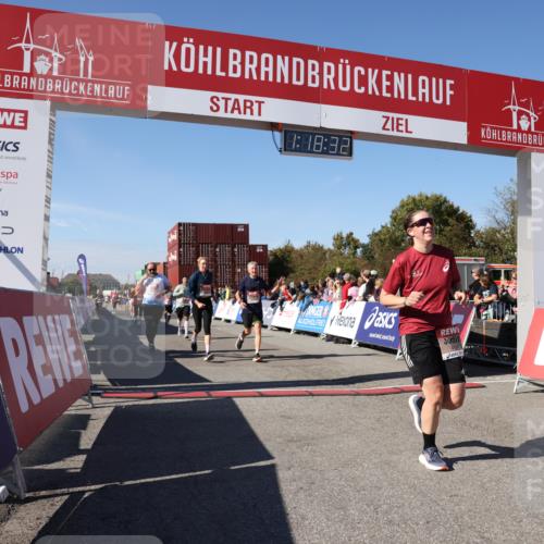 03.10.2025 - Köhlbrandbrückenlauf Lena Gebhardt http://msf.ph/oto/9042924 03.10.2025 13:18:32 Ziel 4154, 4280, 4341, 4560, 4606, 4760, 4796, 4819, 4826, 4882, 5178, 5192, 5440, 5722, 6084, 6700, 6758 meine-sportfotos.de