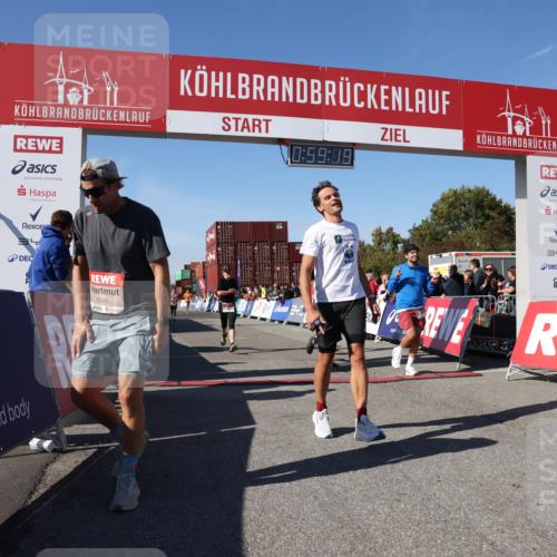 03.10.2025 - Köhlbrandbrückenlauf Lena Gebhardt http://msf.ph/oto/9042945 03.10.2025 12:59:19 Ziel 4108, 4164, 4226, 4371, 4441, 4940, 5967, 6036, 6154, 6390, 6391, 6478, 6484, 6493, 6609 meine-sportfotos.de