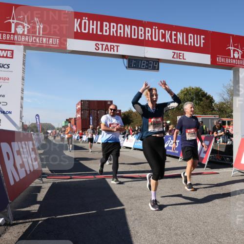 03.10.2025 - Köhlbrandbrückenlauf Lena Gebhardt http://msf.ph/oto/9042965 03.10.2025 13:18:34 Ziel 4154, 4280, 4341, 4560, 4606, 4760, 4796, 4812, 4819, 4826, 4882, 5115, 5178, 5192, 5722, 6084, 6596, 6700, 6758 meine-sportfotos.de