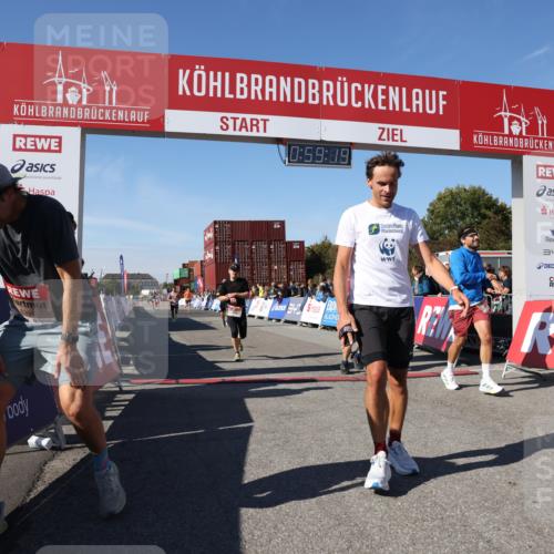 03.10.2025 - Köhlbrandbrückenlauf Lena Gebhardt http://msf.ph/oto/9042967 03.10.2025 12:59:20 Ziel 4108, 4164, 4226, 4371, 4441, 4940, 5967, 6036, 6154, 6390, 6391, 6478, 6484, 6493, 6609 meine-sportfotos.de