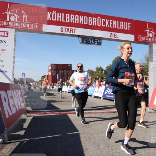 03.10.2025 - Köhlbrandbrückenlauf Lena Gebhardt http://msf.ph/oto/9042972 03.10.2025 13:18:34 Ziel 4154, 4280, 4341, 4560, 4606, 4760, 4796, 4812, 4819, 4826, 4882, 5115, 5178, 5192, 5722, 6084, 6596, 6700, 6758 meine-sportfotos.de